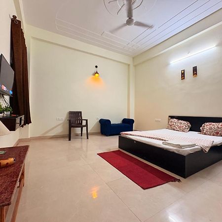 Atulyam Stays Sushant Golf City ラクナウ エクステリア 写真