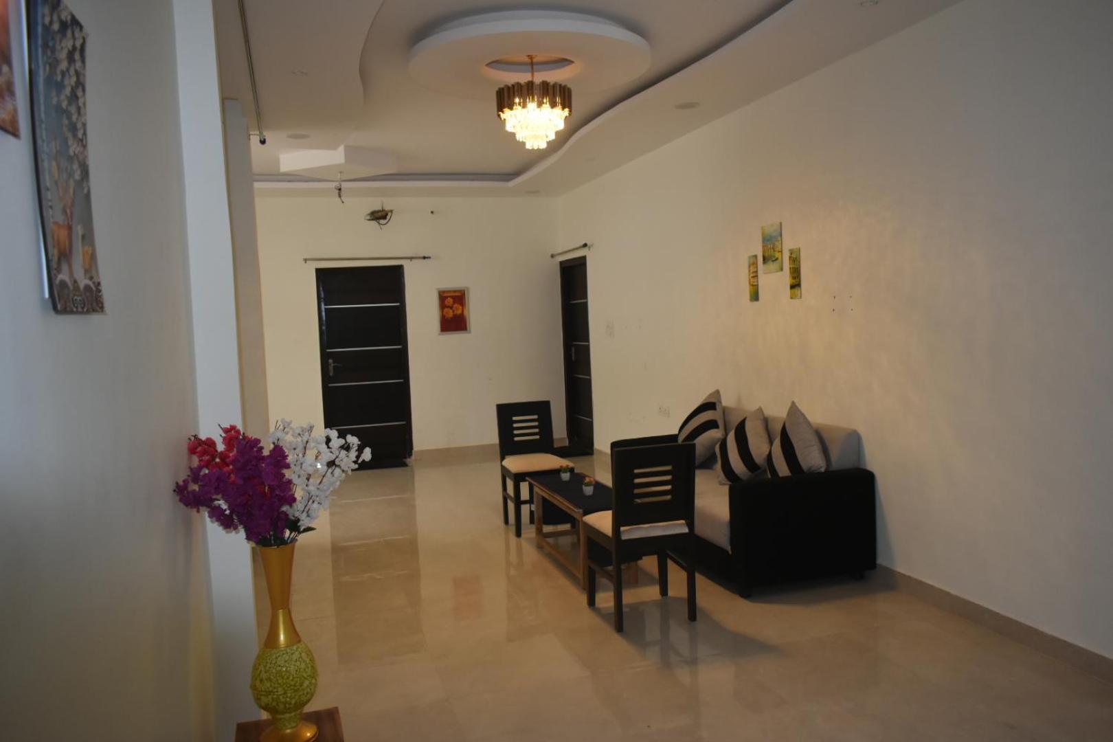 Atulyam Stays Sushant Golf City ラクナウ エクステリア 写真
