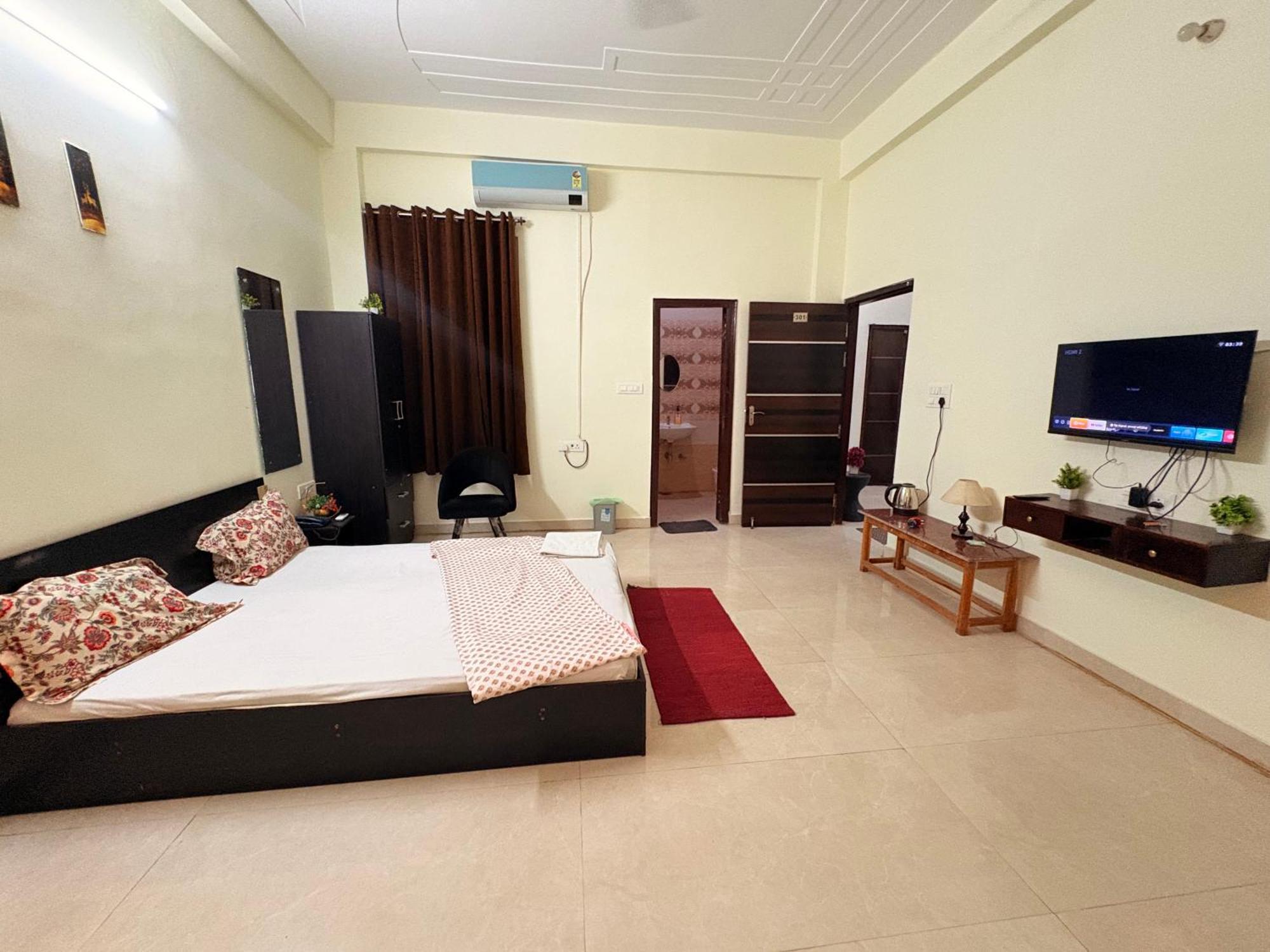 Atulyam Stays Sushant Golf City ラクナウ エクステリア 写真
