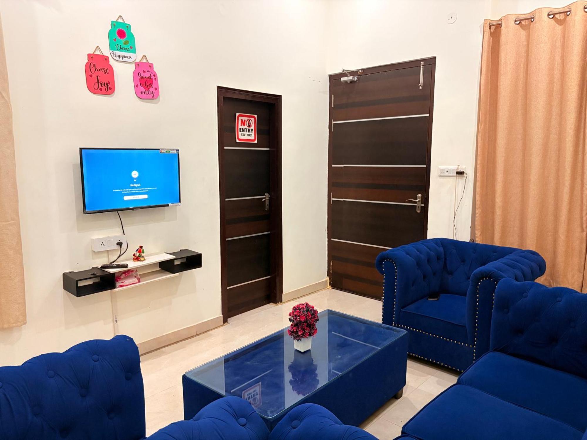 Atulyam Stays Sushant Golf City ラクナウ エクステリア 写真